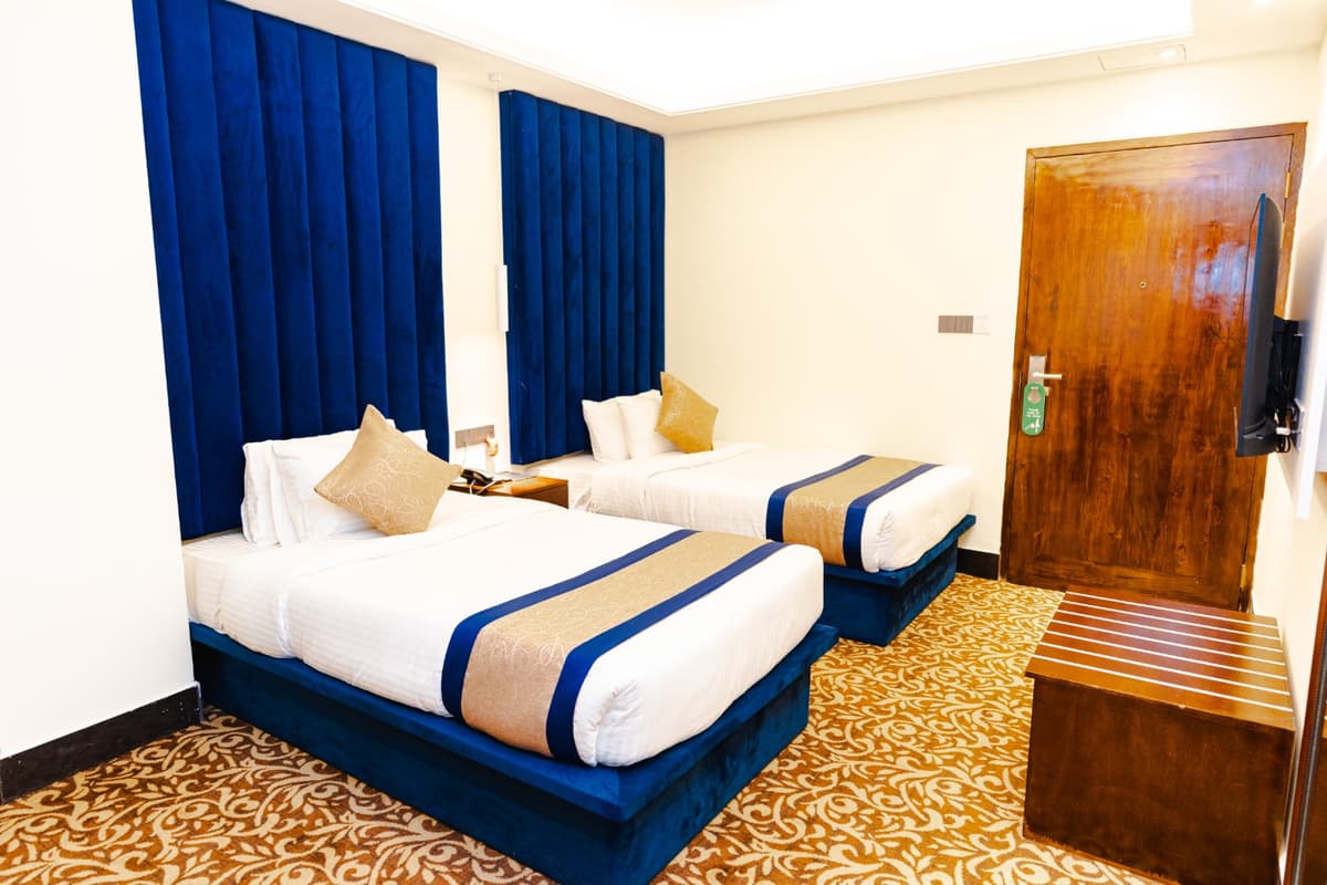 room-image-0