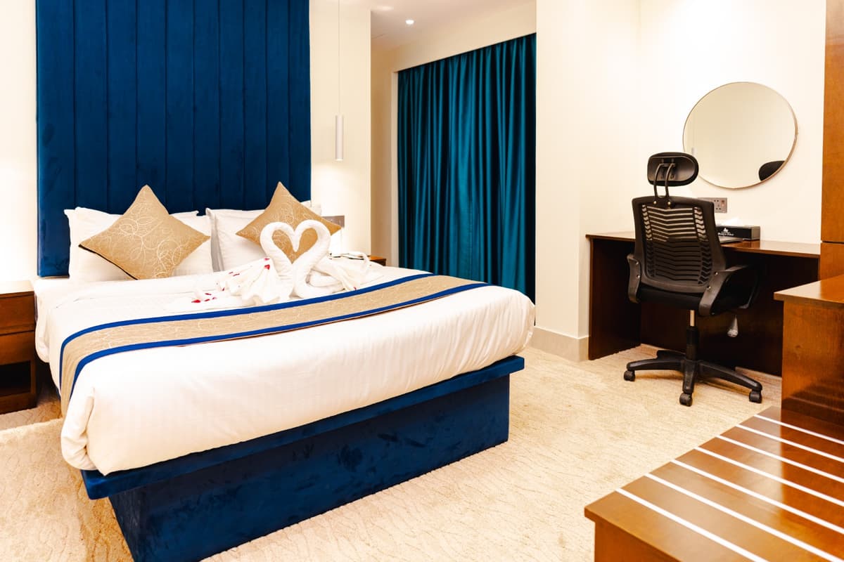 room-image-0